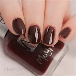 908 Cosette, Moyra Gel look Neglelak